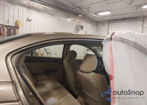 2010 Honda Accord 2.4 Lx from USA, damaged, VIN 1HGCP2F32AA059943